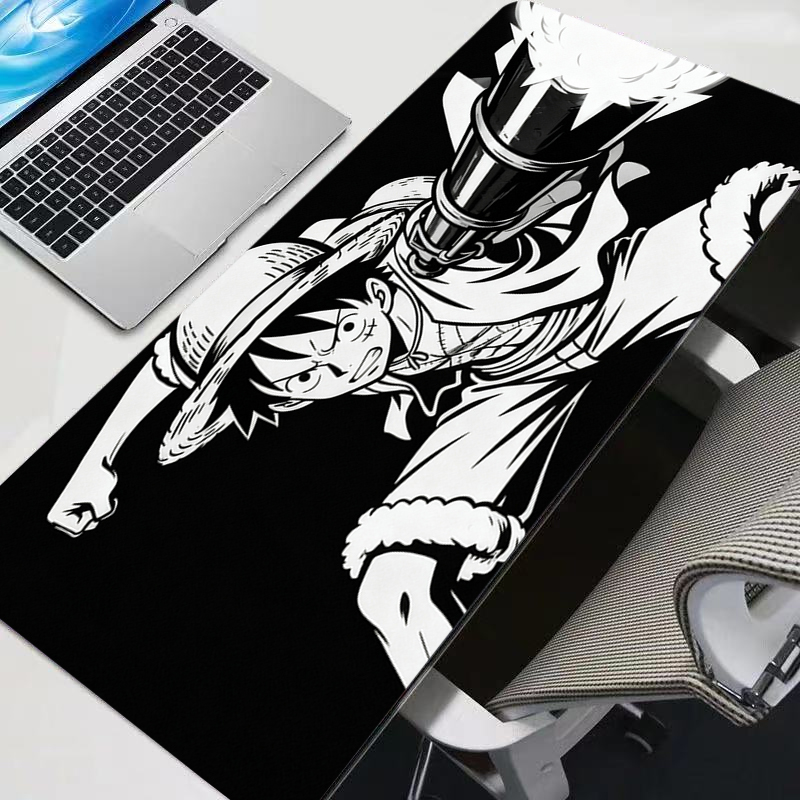 Black and white Mouse Pad One  – Keyboard Laptop Accessories Bewertung und Preis
