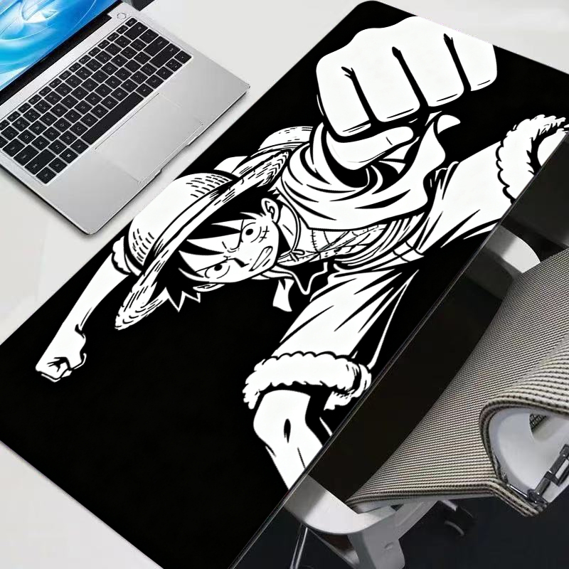 Black and white Mouse Pad One  – Keyboard Laptop Accessories Bewertung und Preis